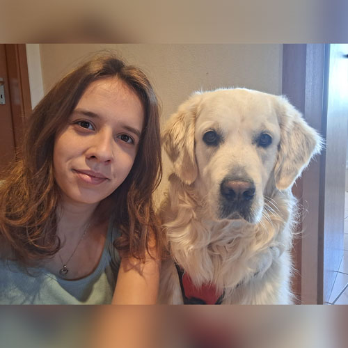 Golden-Retriever Junge Scotty mit Kim Heller